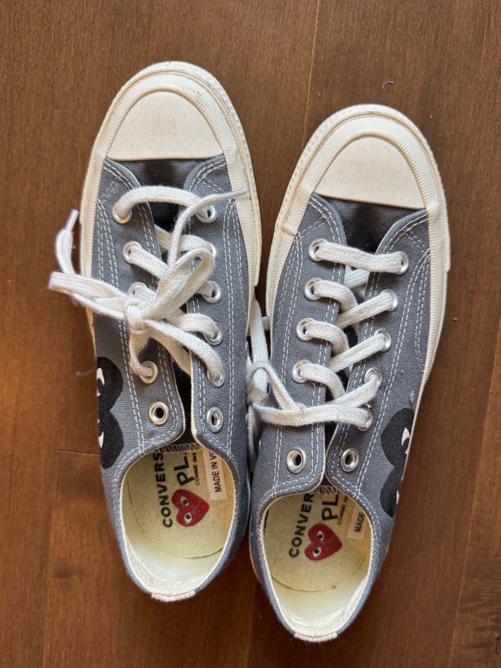 CDG Converse Women’s Size 8 Low Top Canvas Sneakers